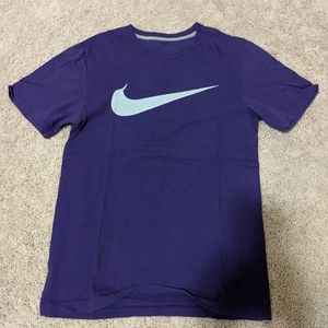 Men's Small Purple Nike T-shirt